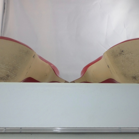 *SOLD* Madden Girl Cherry Red Platform Pump Heels - Picture 6 of 6